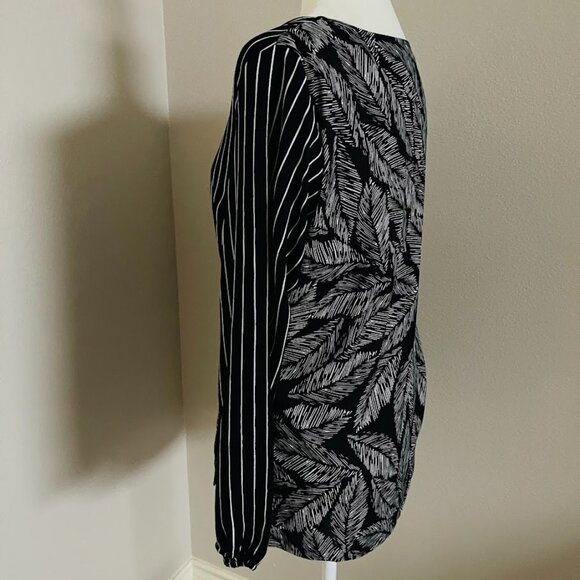 🌸 Alfani Women's Side Tie V Neck Stripe Blouse Size Medium - Picture 7 of 9